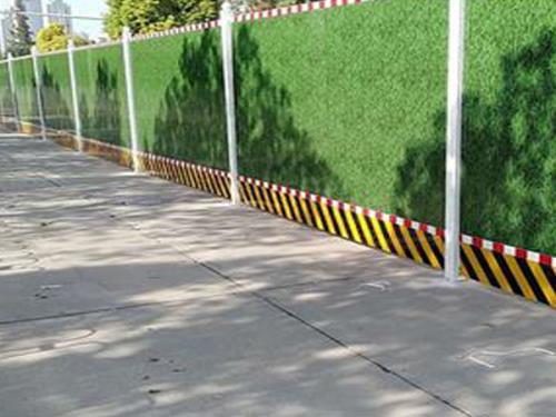 北京交通防护栏间隙多为9厘米 无强制标准